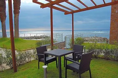 Sleeps 3 Air Con